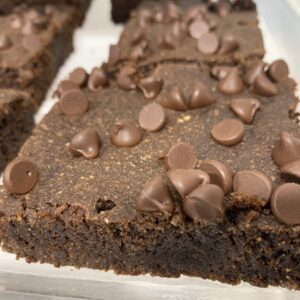 Chocolate chip brownie